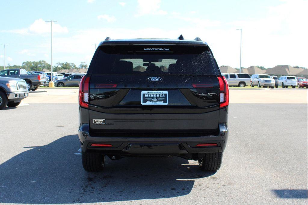 new 2025 Ford Expedition car, priced at $78,985