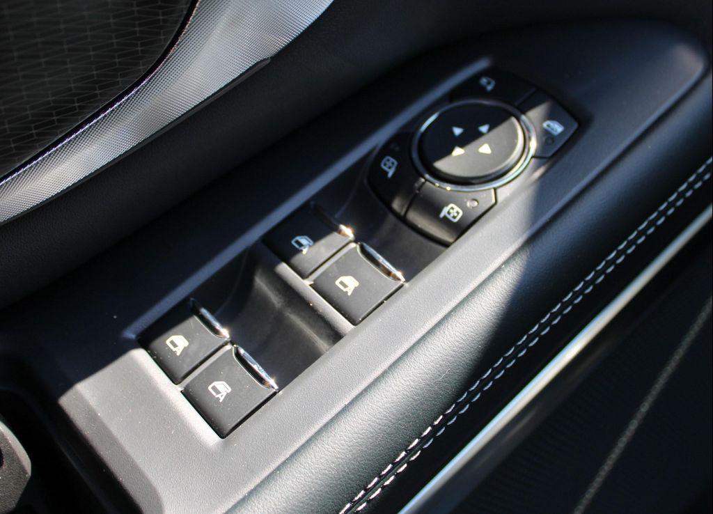 new 2025 Ford Expedition car, priced at $78,985