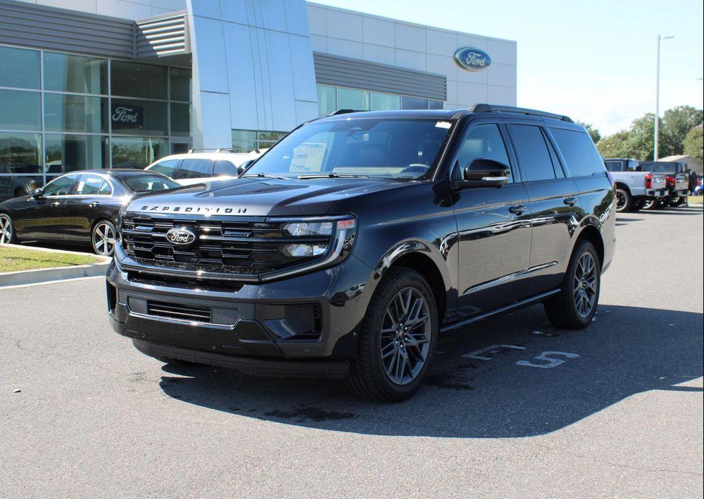 new 2025 Ford Expedition car, priced at $78,985