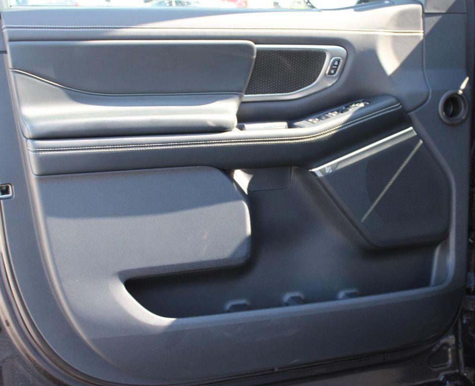 new 2025 Ford Expedition car, priced at $78,985