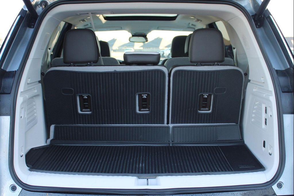 used 2024 GMC Acadia car, priced at $46,597