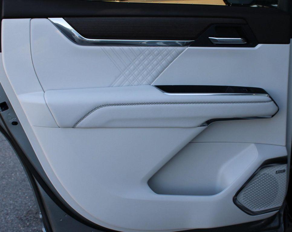 used 2024 GMC Acadia car, priced at $46,597