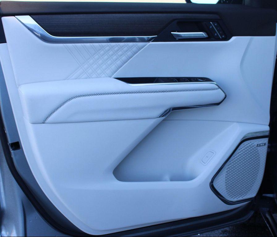 used 2024 GMC Acadia car, priced at $46,597