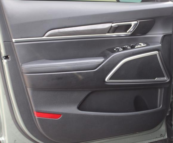 used 2024 Kia Telluride car, priced at $40,977