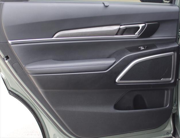 used 2024 Kia Telluride car, priced at $40,977