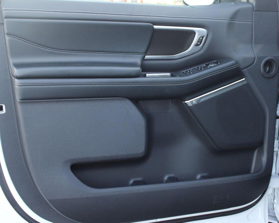 new 2025 Ford Expedition car, priced at $84,730