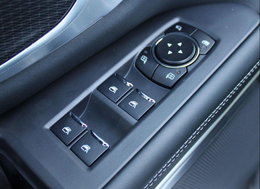 new 2025 Ford Expedition car, priced at $84,730