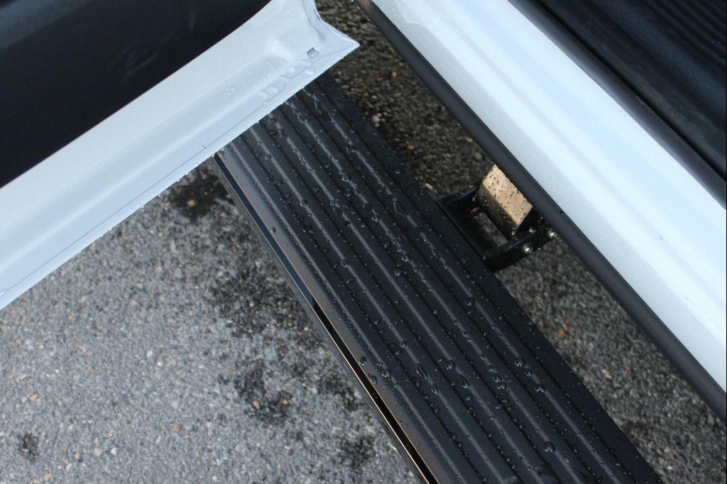 new 2025 Ford Expedition car, priced at $84,730