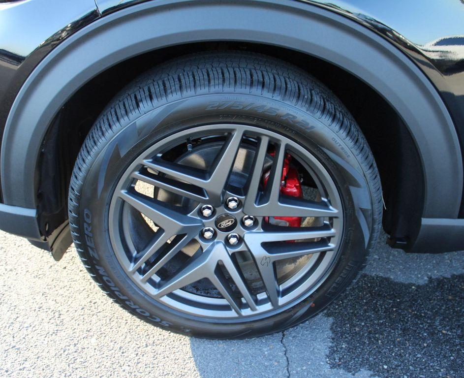 new 2025 Ford Explorer car, priced at $59,485