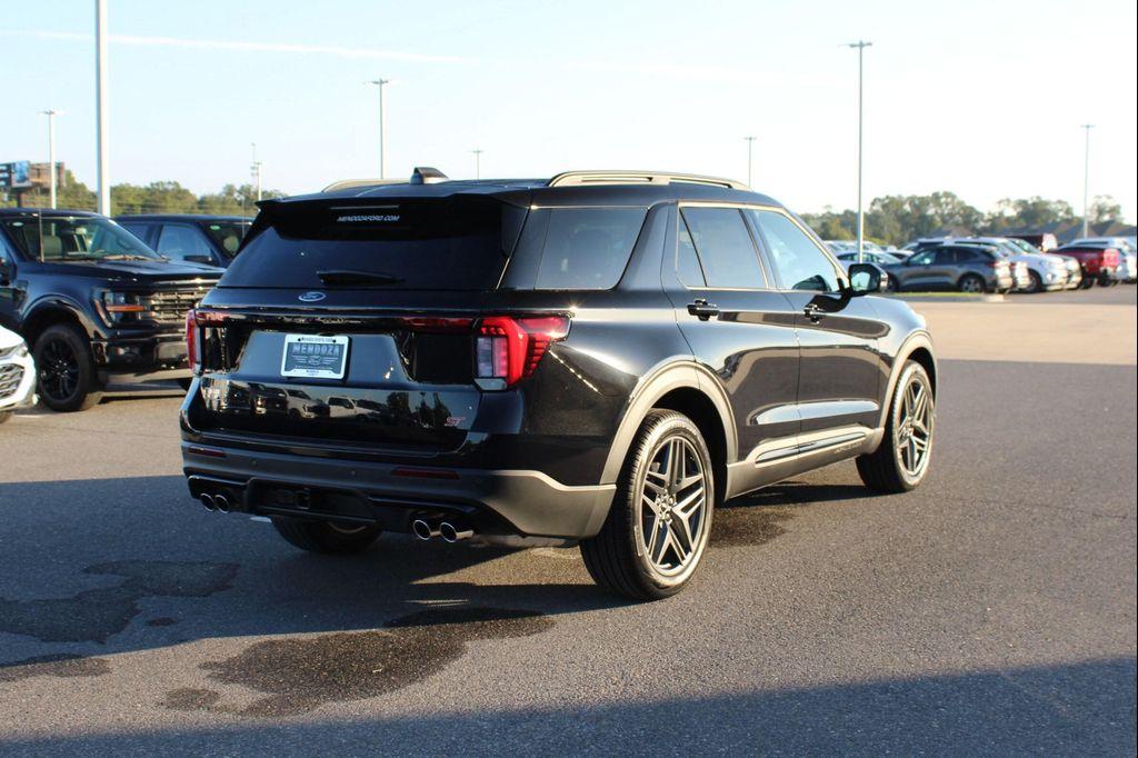 new 2025 Ford Explorer car, priced at $59,485