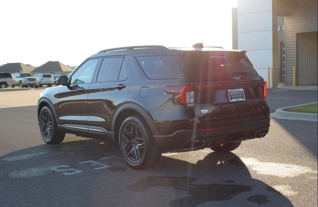 new 2025 Ford Explorer car, priced at $59,485