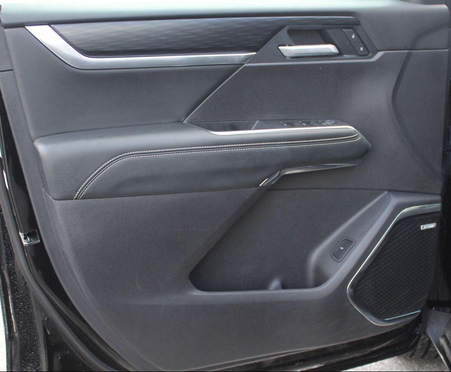 used 2025 GMC Acadia car, priced at $34,777