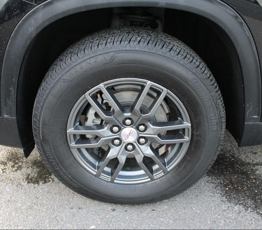 used 2025 GMC Acadia car, priced at $34,777