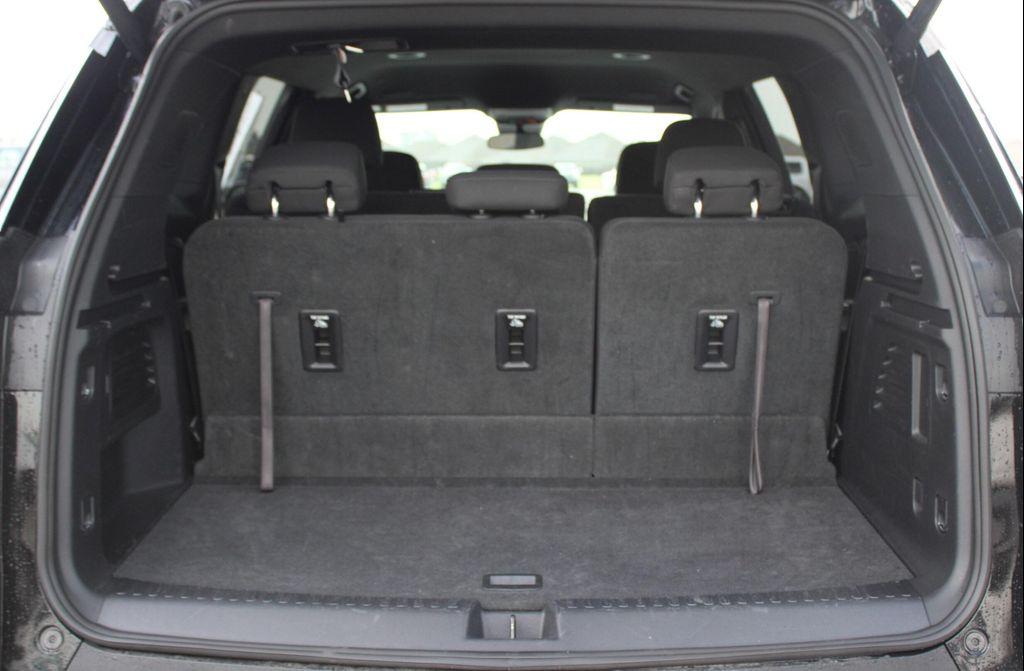 used 2025 GMC Acadia car, priced at $34,777