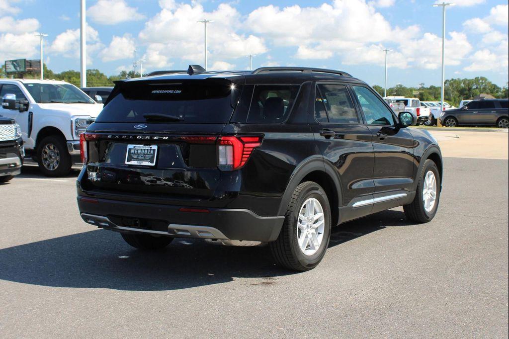 new 2025 Ford Explorer car, priced at $45,405