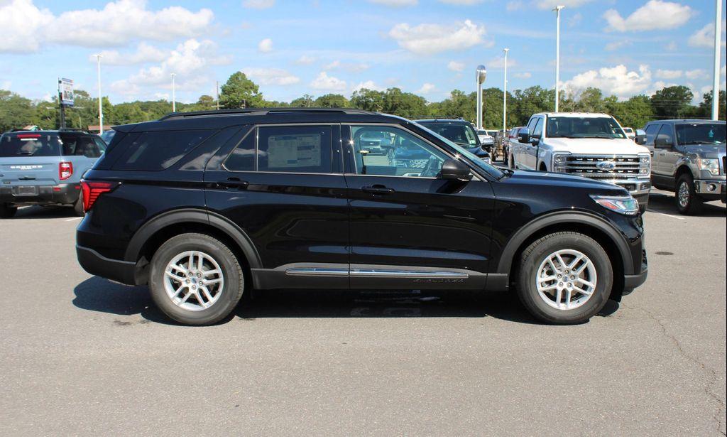 new 2025 Ford Explorer car, priced at $45,405