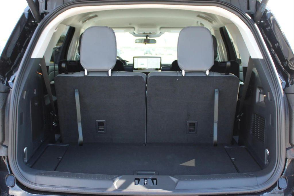 new 2025 Ford Explorer car, priced at $45,405