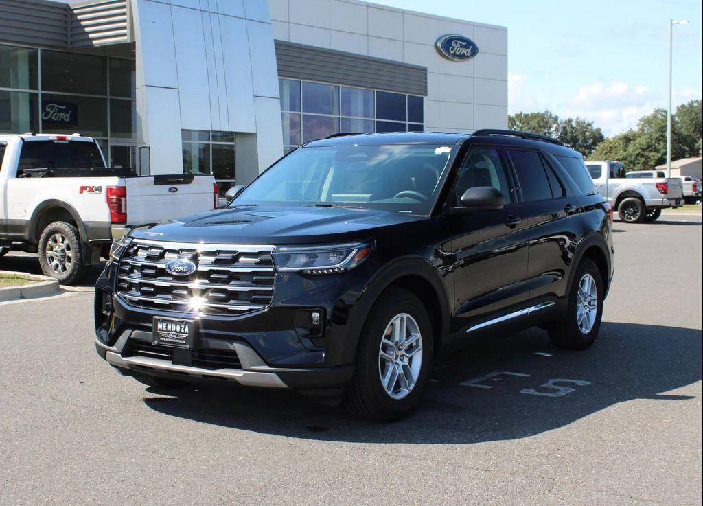 new 2025 Ford Explorer car, priced at $45,405
