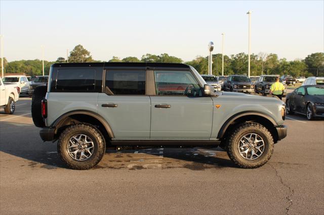 new 2025 Ford Bronco car, priced at $62,212