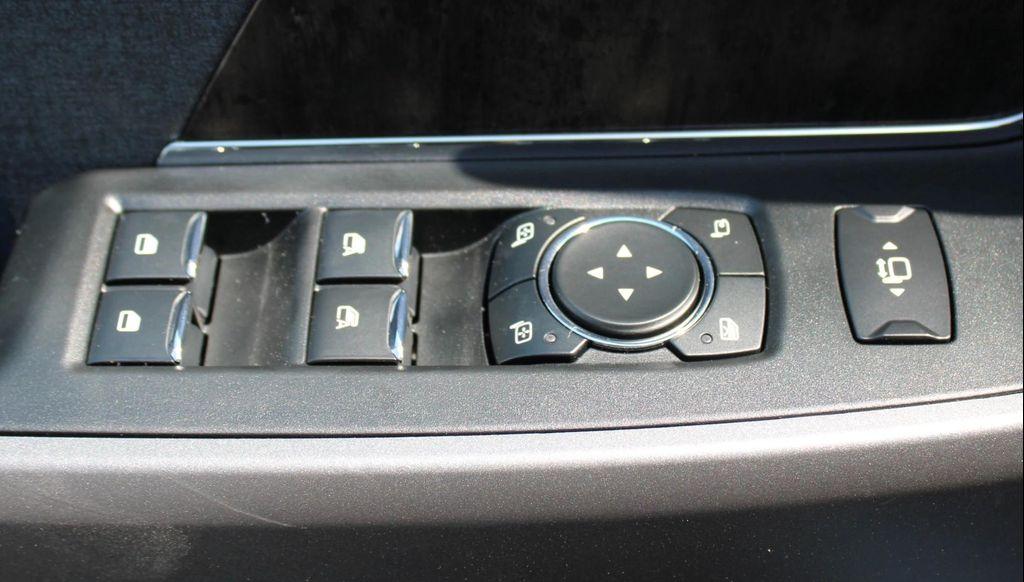 new 2025 Ford F-250 car, priced at $79,720