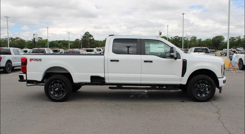 new 2025 Ford F-350 car, priced at $63,620