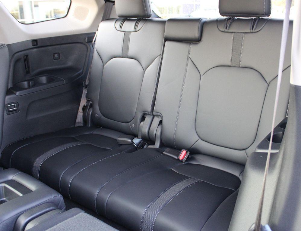 used 2025 Honda Pilot car, priced at $47,877