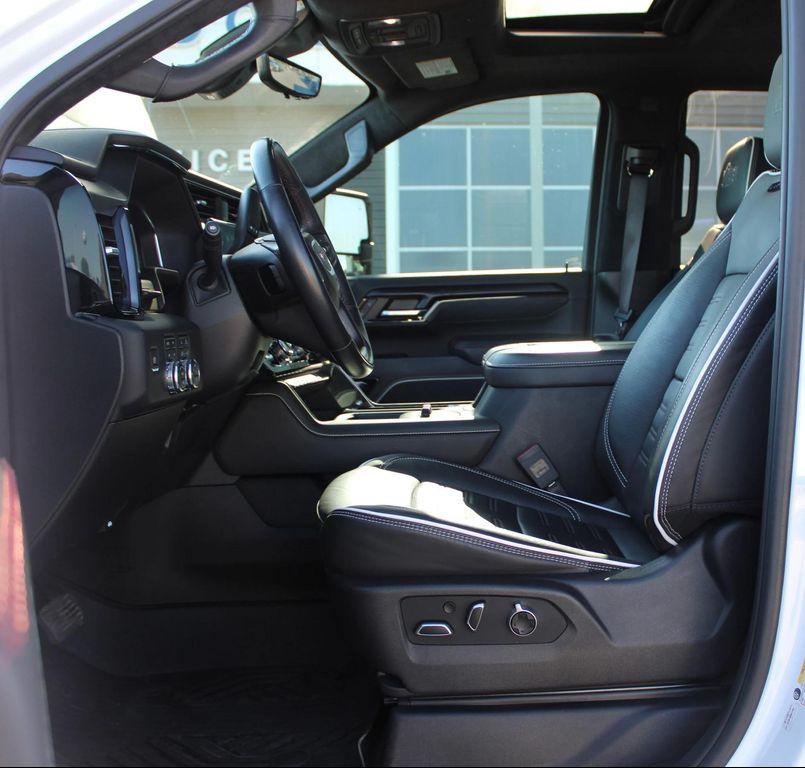 used 2024 GMC Sierra 2500 car, priced at $84,997