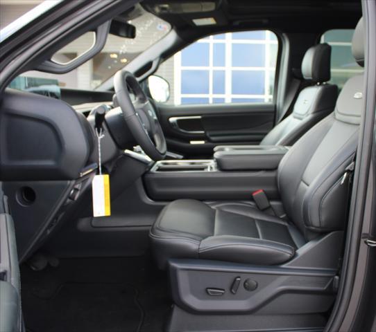 new 2025 Ford Expedition car, priced at $80,985