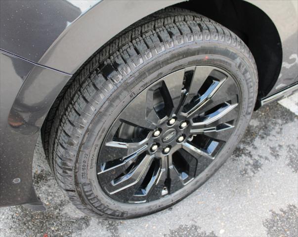 new 2025 Ford Expedition car, priced at $80,985