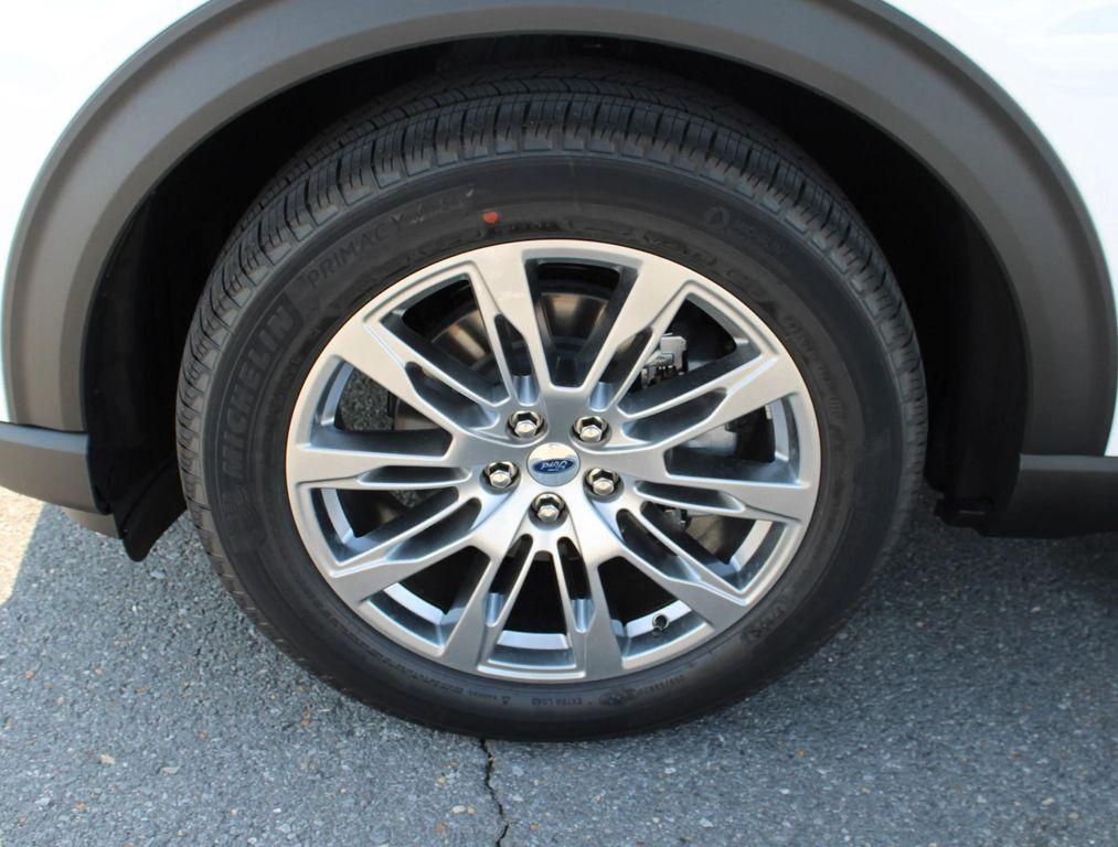 new 2025 Ford Explorer car, priced at $55,545