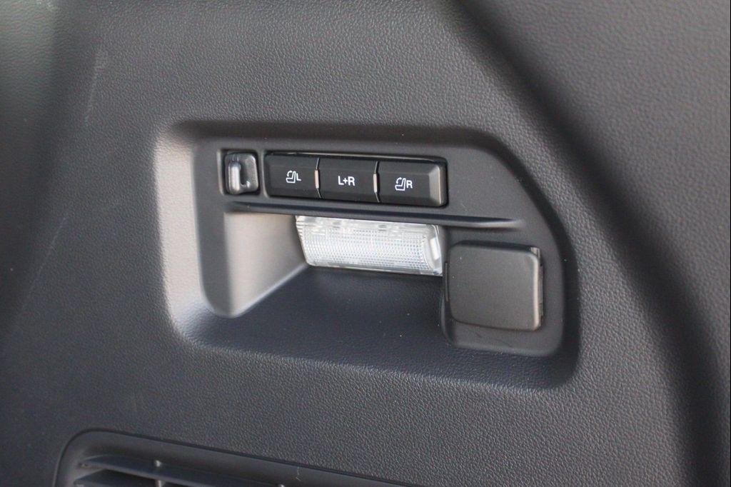 new 2025 Ford Explorer car, priced at $55,545