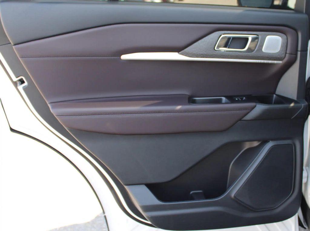 new 2025 Ford Explorer car, priced at $55,545