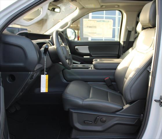 new 2025 Ford Expedition car, priced at $68,210