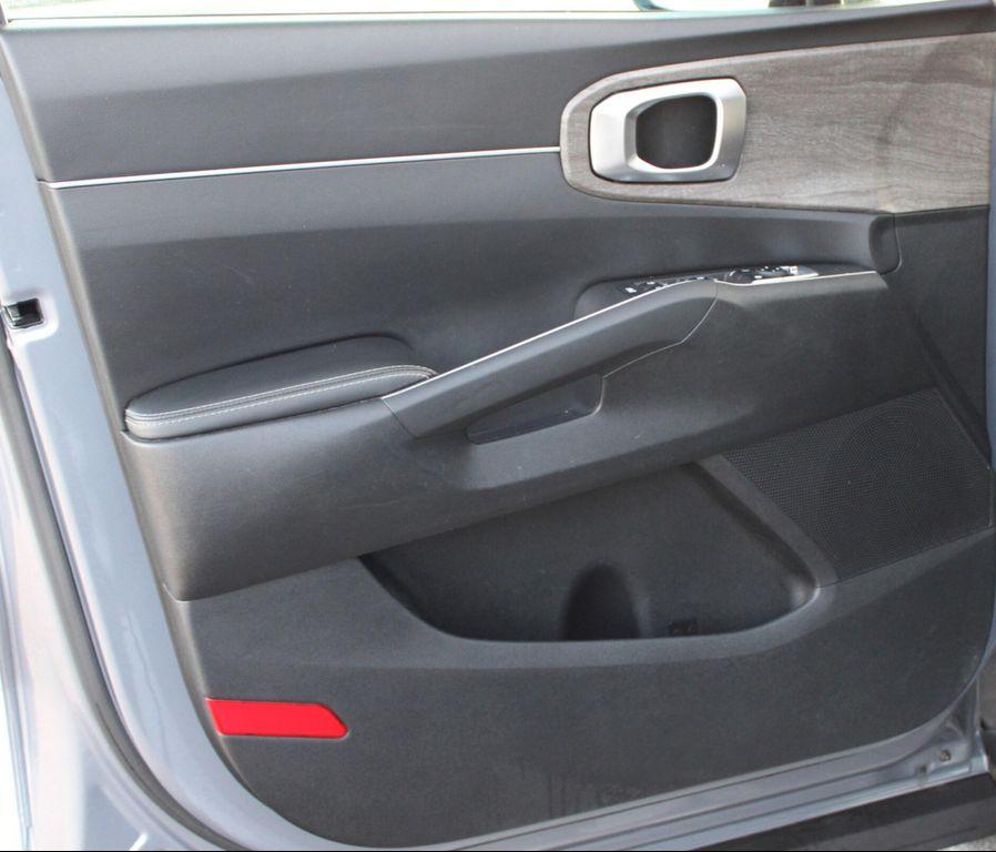 used 2021 Kia Sorento car, priced at $27,877