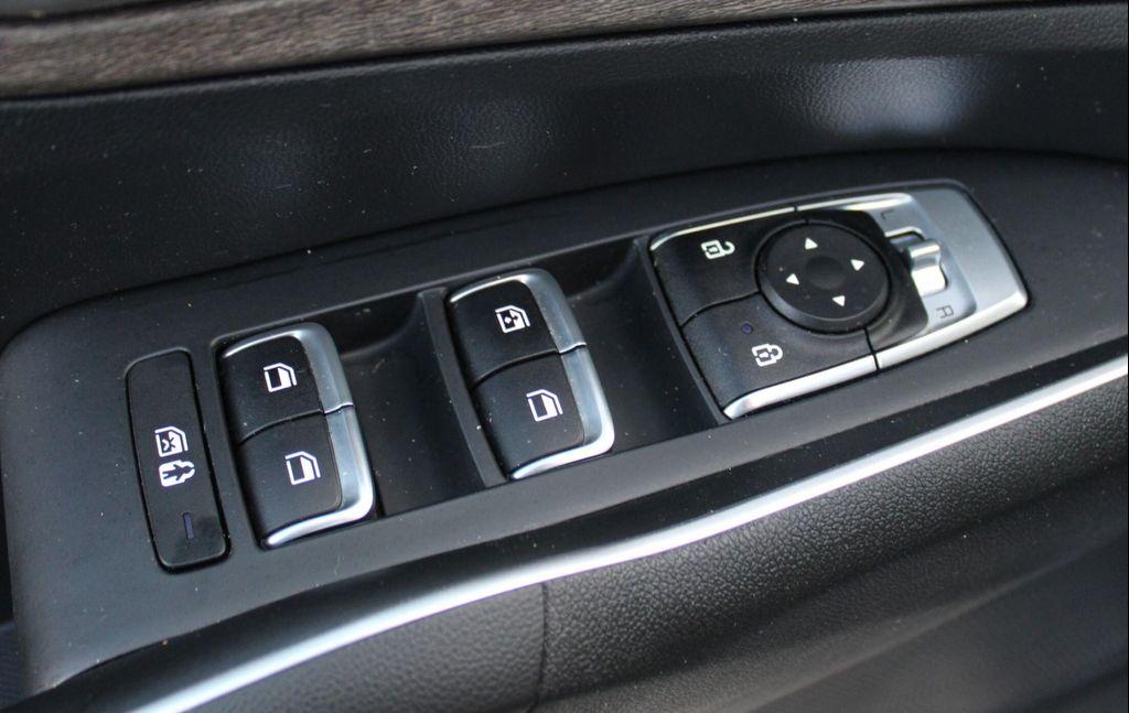 used 2021 Kia Sorento car, priced at $27,877