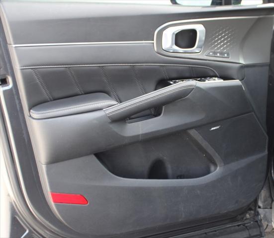 used 2023 Kia Sorento car, priced at $34,997