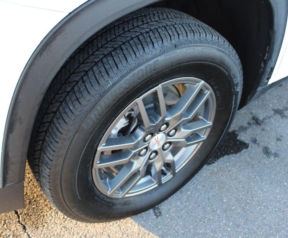 used 2025 GMC Acadia car, priced at $37,877