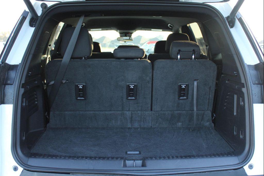 used 2025 GMC Acadia car, priced at $37,877
