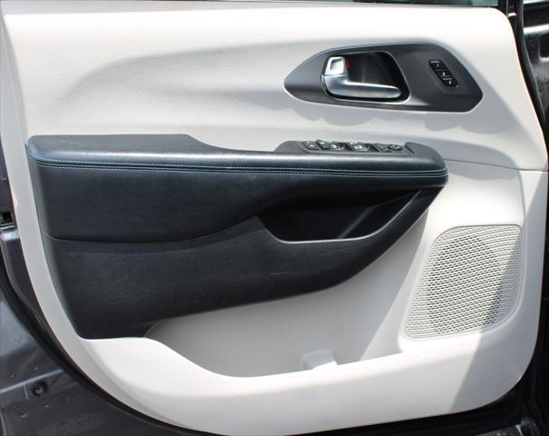 used 2021 Chrysler Pacifica car, priced at $19,977