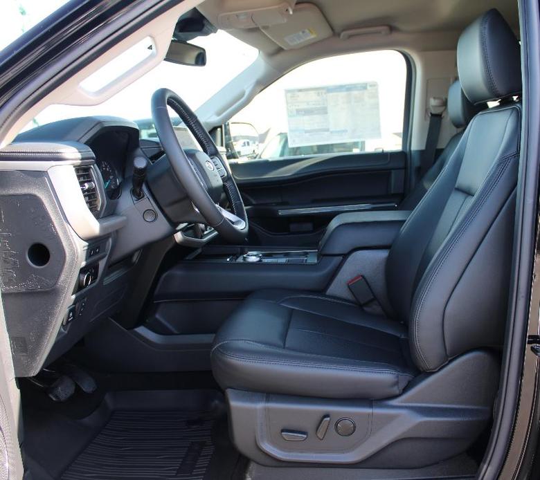 new 2024 Ford Expedition Max car, priced at $68,250