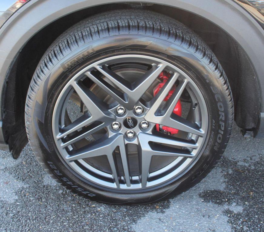 used 2025 Ford Explorer car, priced at $46,997