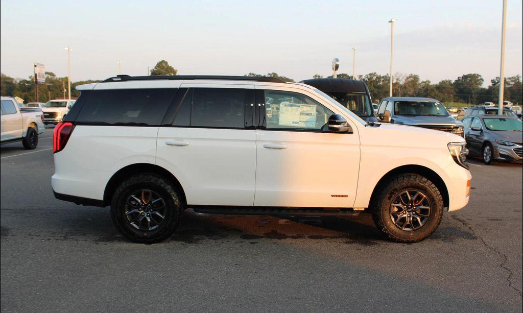 new 2025 Ford Expedition car, priced at $84,785