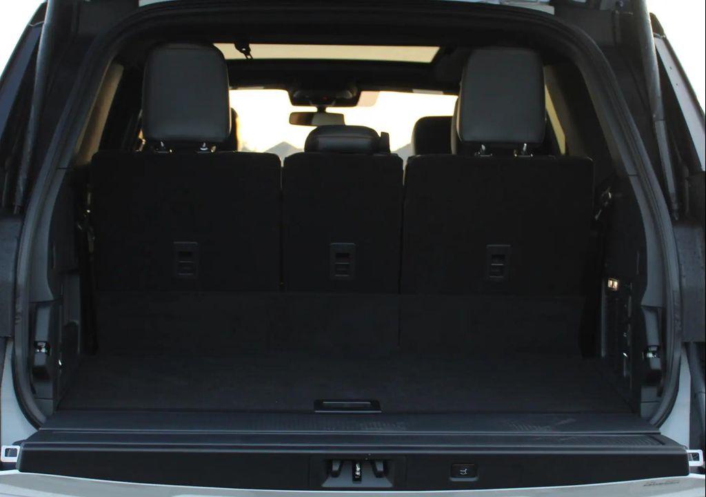 new 2025 Ford Expedition car, priced at $84,785