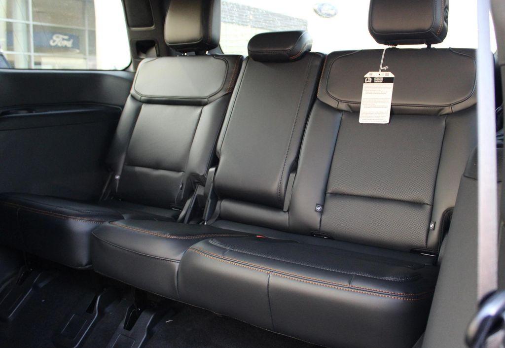 new 2025 Ford Expedition car, priced at $84,785