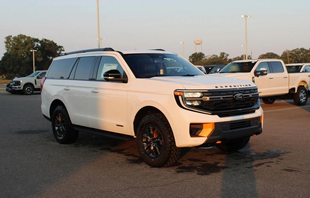 new 2025 Ford Expedition car, priced at $84,785