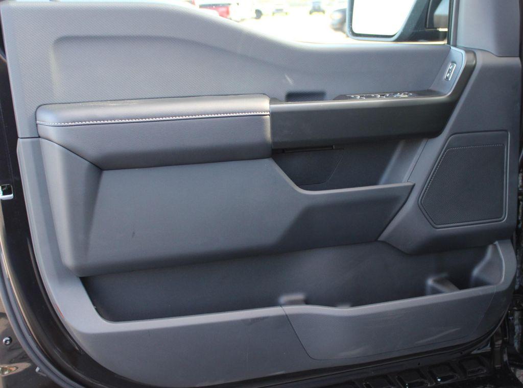 new 2025 Ford F-150 car, priced at $52,530