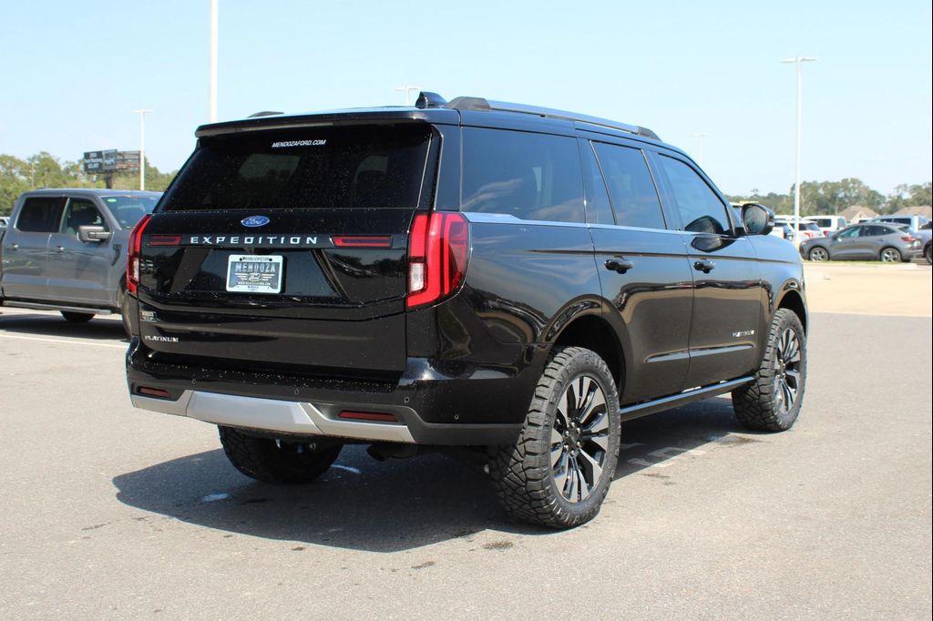 new 2025 Ford Expedition car, priced at $80,910