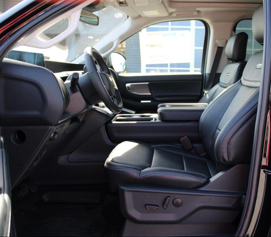 new 2025 Ford Expedition car, priced at $80,910