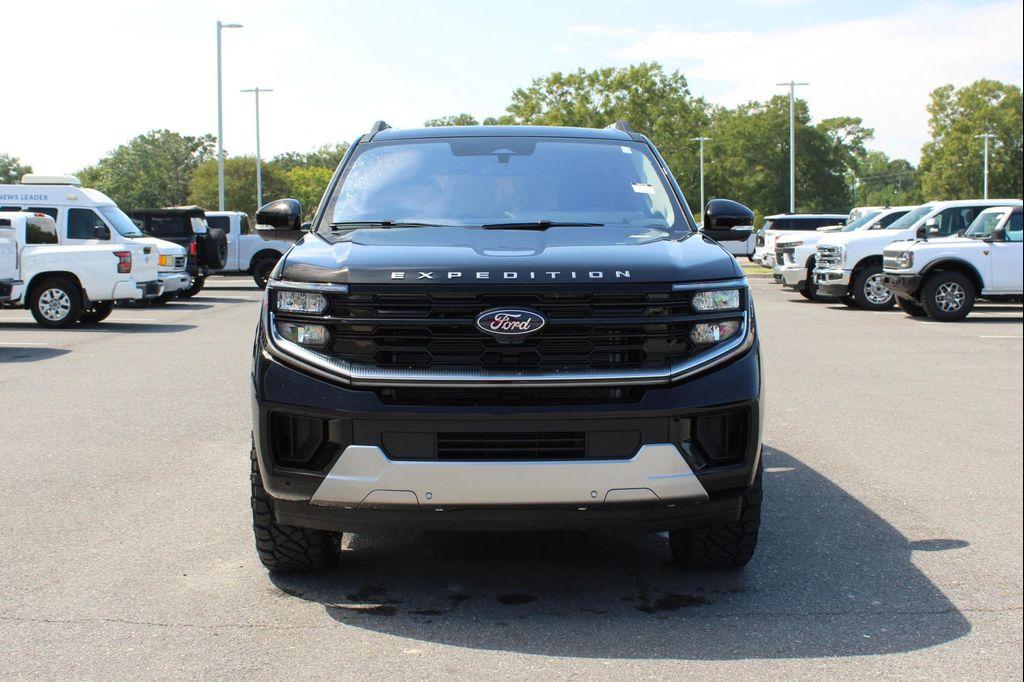 new 2025 Ford Expedition car, priced at $80,910