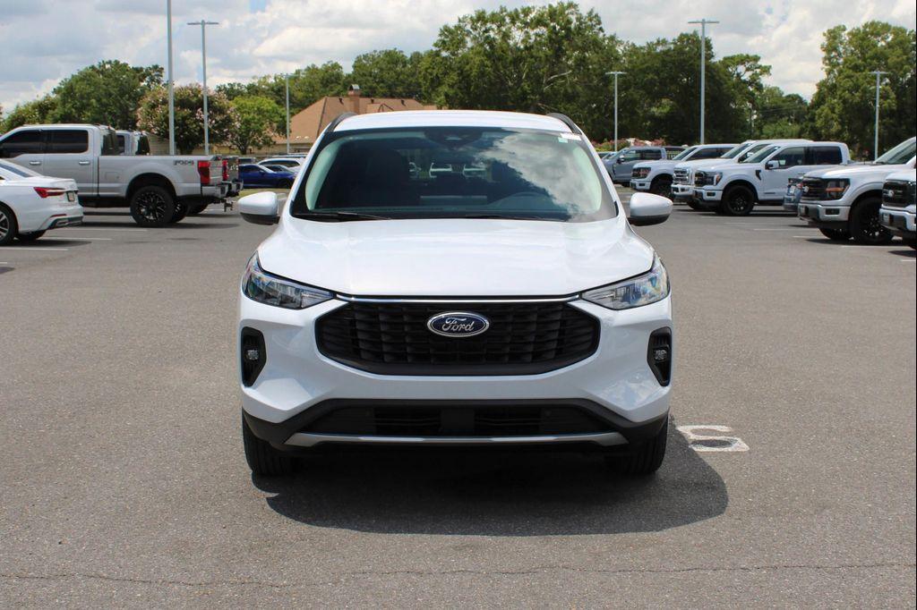 new 2025 Ford Escape PHEV car, priced at $39,550